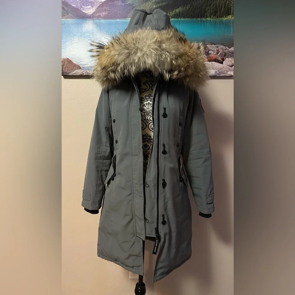 Women's Gray Parka with Fur Trim - Picture 10 of 16